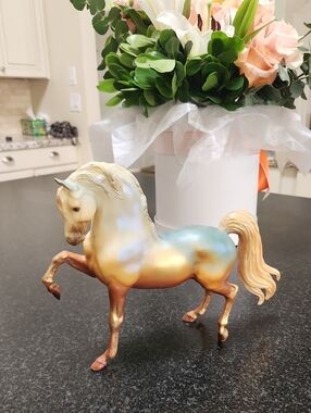 BREYER  CARPE DIEM MILLENNIUM HORSE